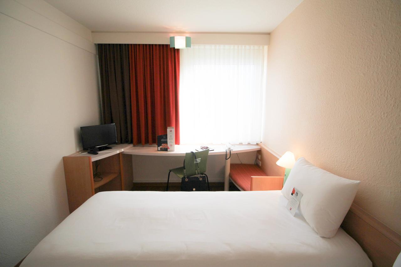 Ibis Hotel Dusseldorf Hauptbahnhof Extérieur photo